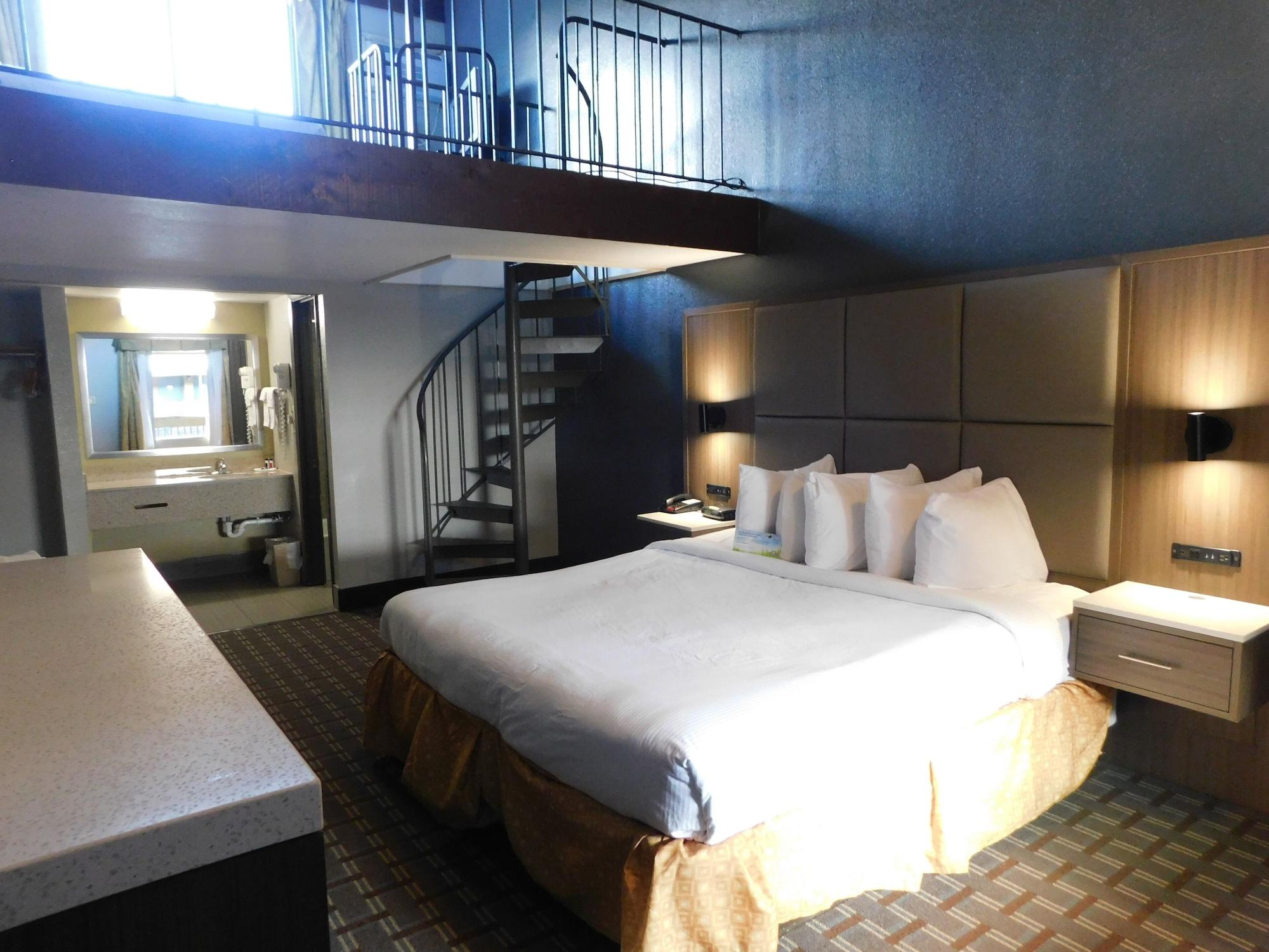 Days Inn & Suites By Wyndham Downtown Gatlinburg Parkway מראה חיצוני תמונה