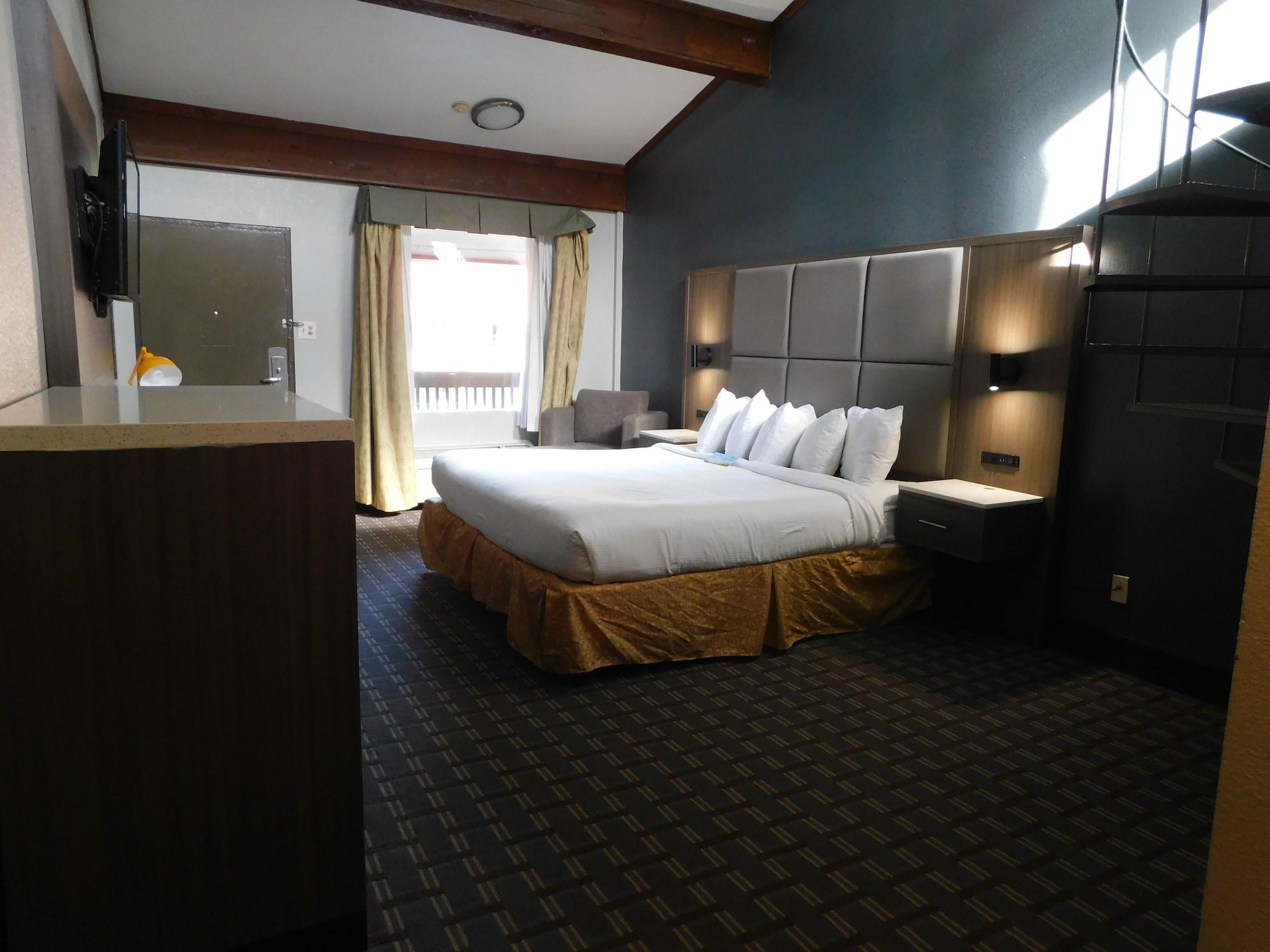 Days Inn & Suites By Wyndham Downtown Gatlinburg Parkway מראה חיצוני תמונה