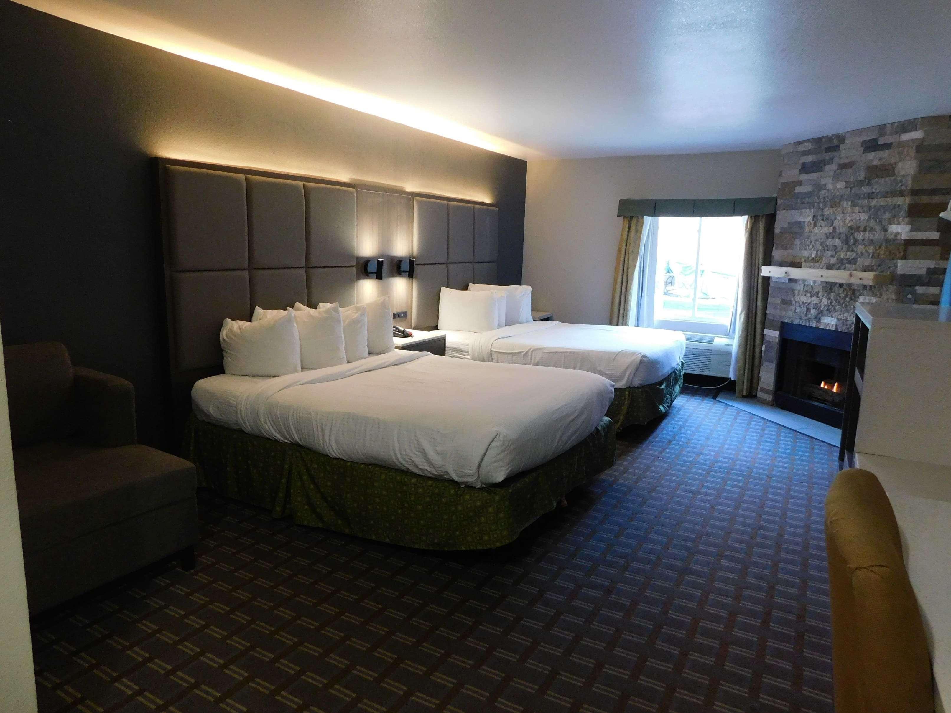 Days Inn & Suites By Wyndham Downtown Gatlinburg Parkway מראה חיצוני תמונה